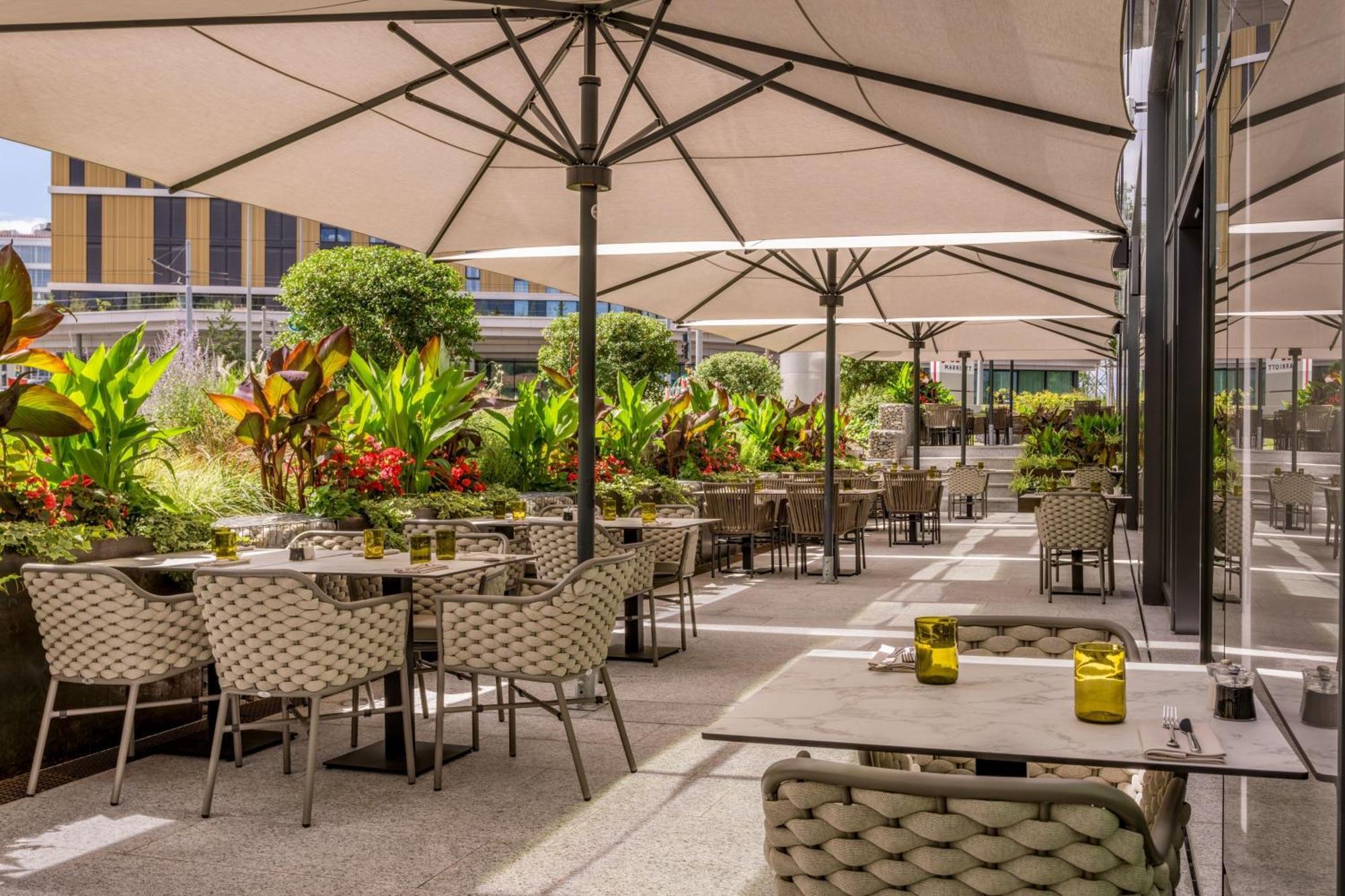 Geneva Marriott Hotel Meyrin Kültér fotó